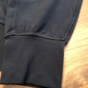 Lulu lemon tapered bottom jogger legging